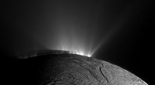 Illustration for article titled Over 100 Geysers On Enceladus May Be Spouting Water Onto Its Surface